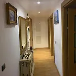Апартаменти Retreat Parking Available *